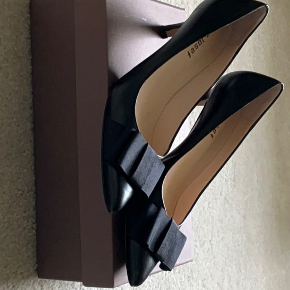Chic Black Leather Heels with Bow